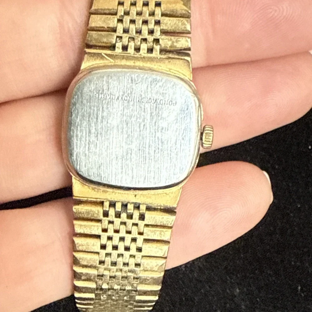 Tissot Watch Manual 20.5mm Women's‎ Gold Plated Dial Swiss Made Square 4211